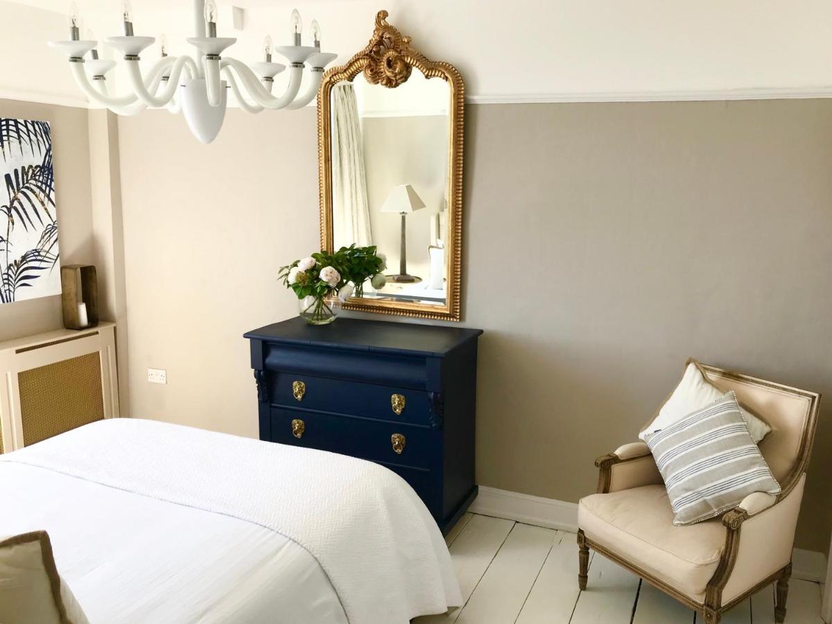 Marina Retreat - Stunning 4 Bedroom, 3 Bathroom House With Harbour Views! 拉姆斯盖特 外观 照片